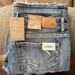 BUCKLE JEANS, Style: BKE Stella, Size: 31L Boot Cut 18 Inches, Color: Jelken